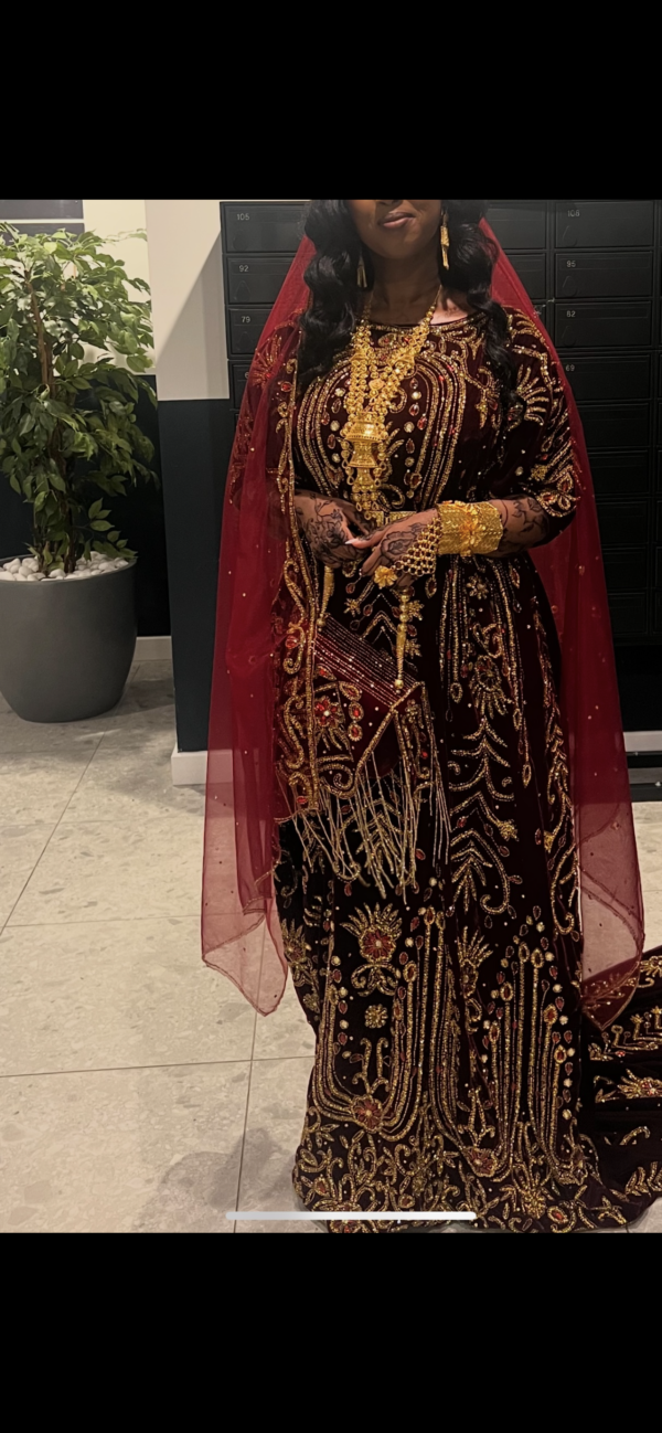 Cute velvet maroon Bridal Dirac ! - Image 2